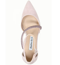 ADORN PUMP