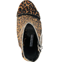 Natural Leopard